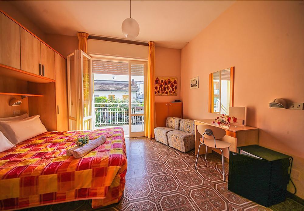 Hotel Santa Martina 维拉玛丽娜 外观 照片