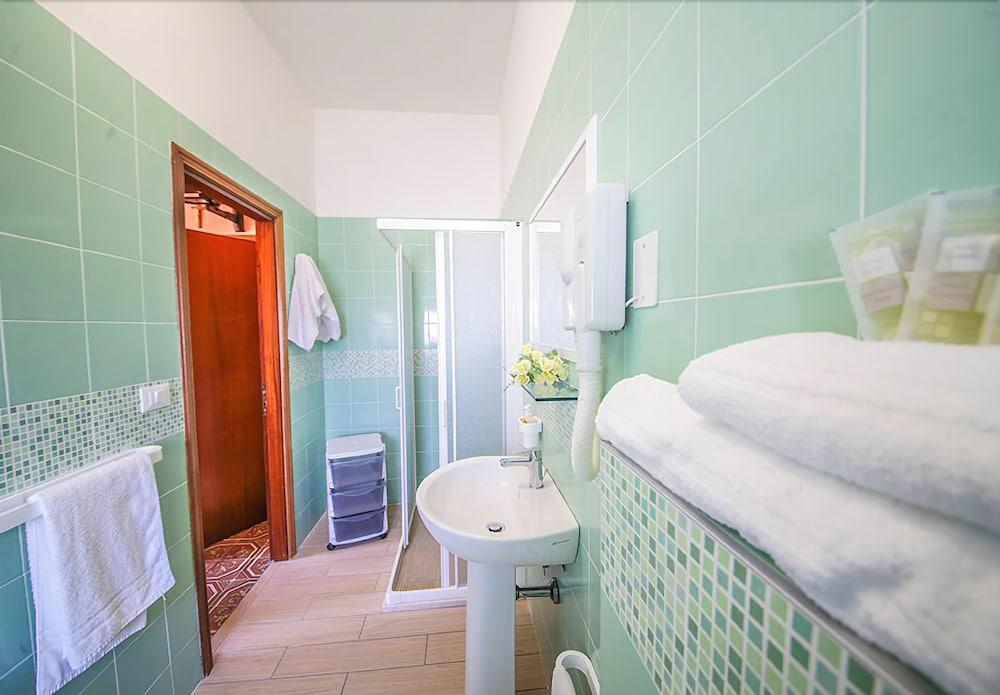 Hotel Santa Martina 维拉玛丽娜 外观 照片