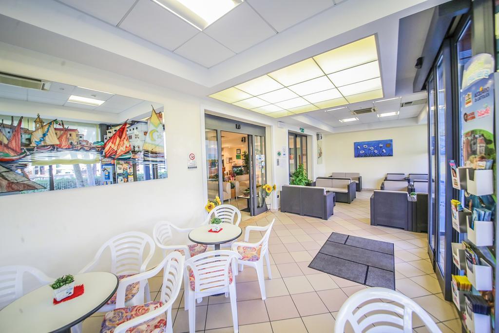 Hotel Santa Martina 维拉玛丽娜 外观 照片